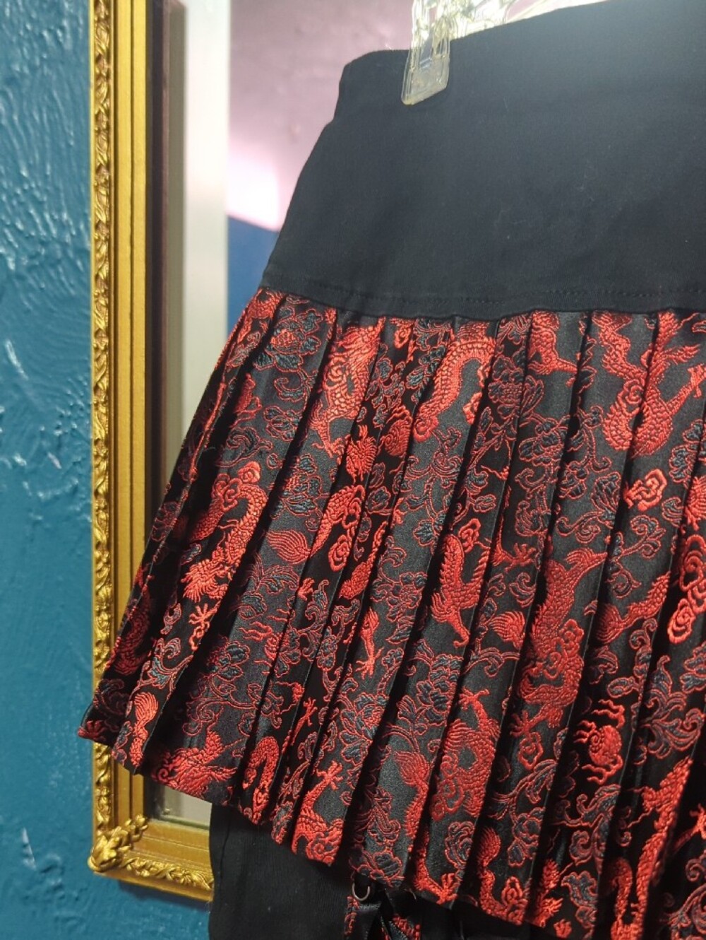 Punk Rave RARE Red and Black Dragon Brocade Skirt With Garter Leg Warmers - Picture 9 of 12